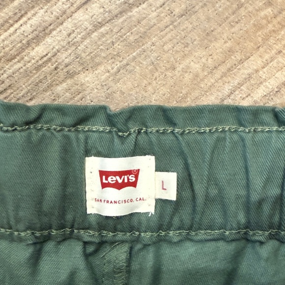 Levi's Dark Green Women’s Joggers - Picture 2 of 14